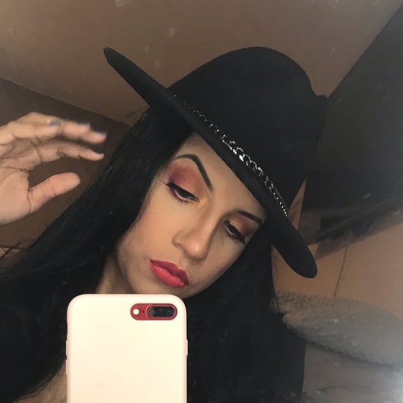 Hat - Picture 1 of 3